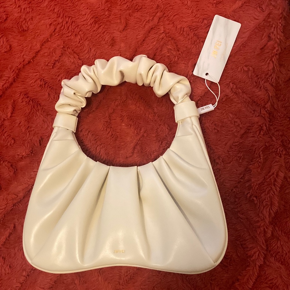 JW PEI pearl bag 🦪